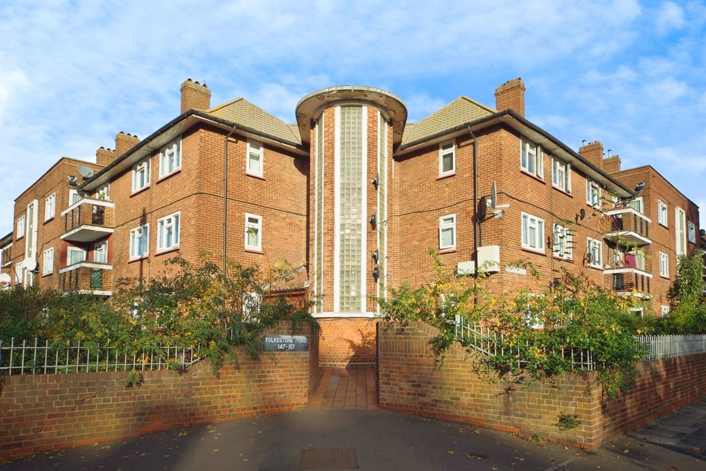 Property photo 1 of 17 Photo