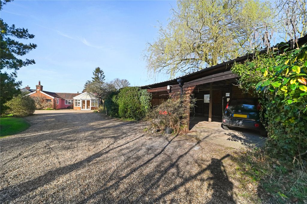 Property photo 3 of 30 Cart Lodge