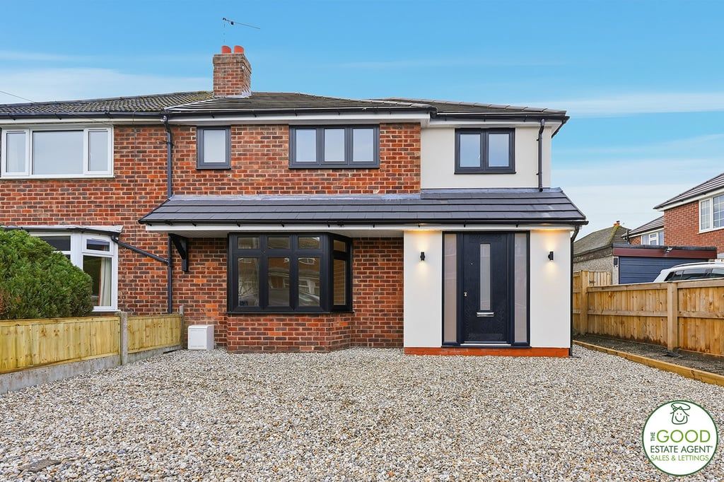 Property photo 2 of 34