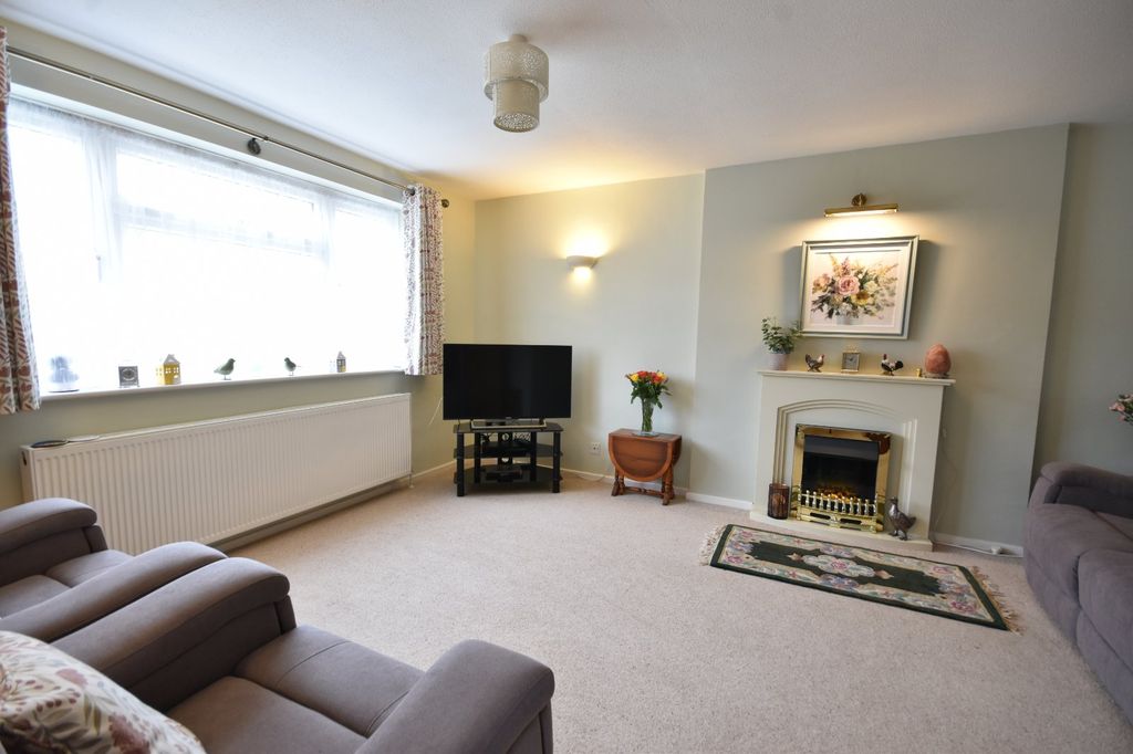 Property photo 2 of 17 Picture No. 01