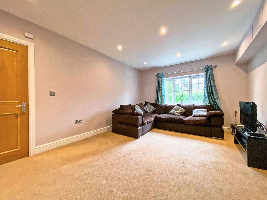 Property photo 2 of 13 2