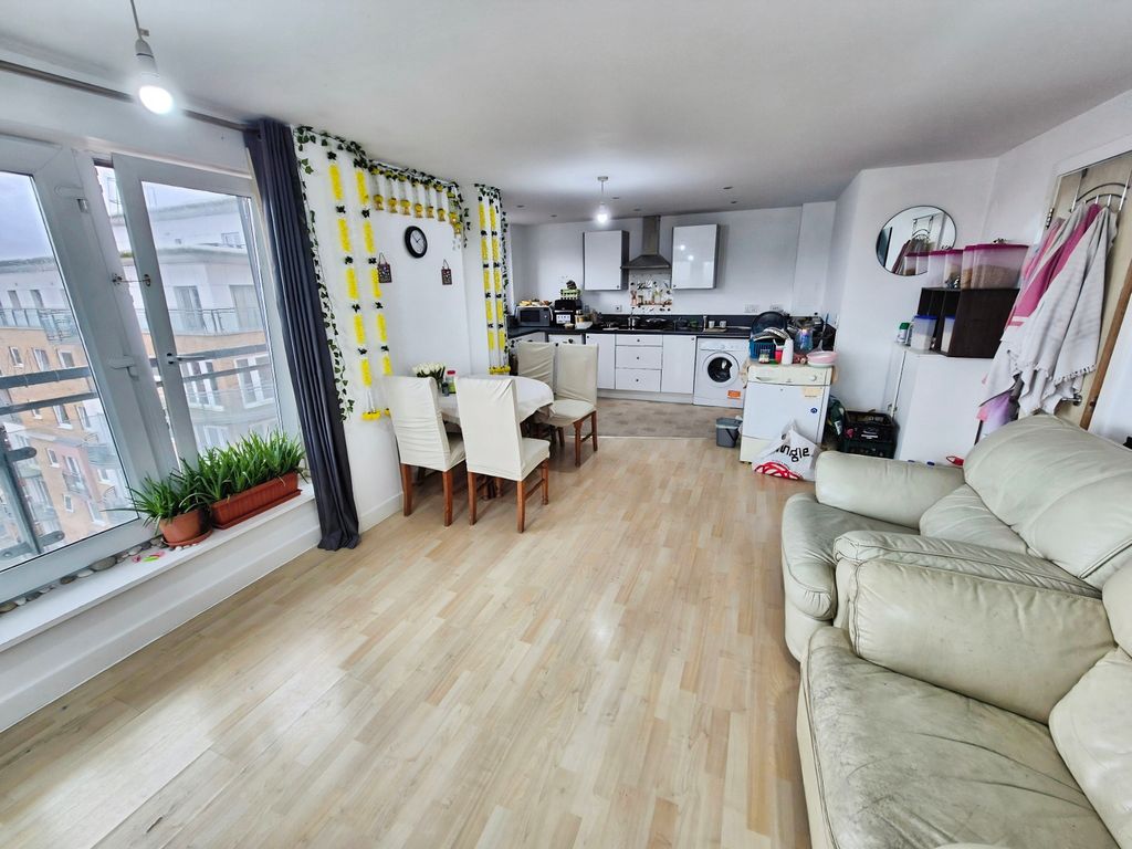 Property photo 3 of 8 Living Room