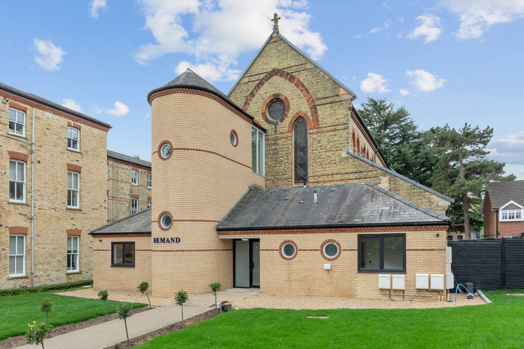 Property photo 2 of 13