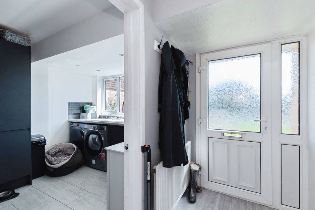 Additional image 13 of 3 bed semi-detached house for saleBronte Avenue, Christchurch BH23