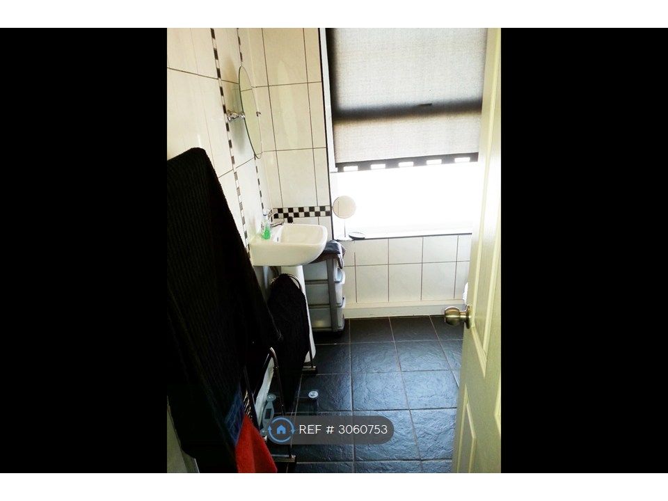 Property photo 2 of 6 Shower Room