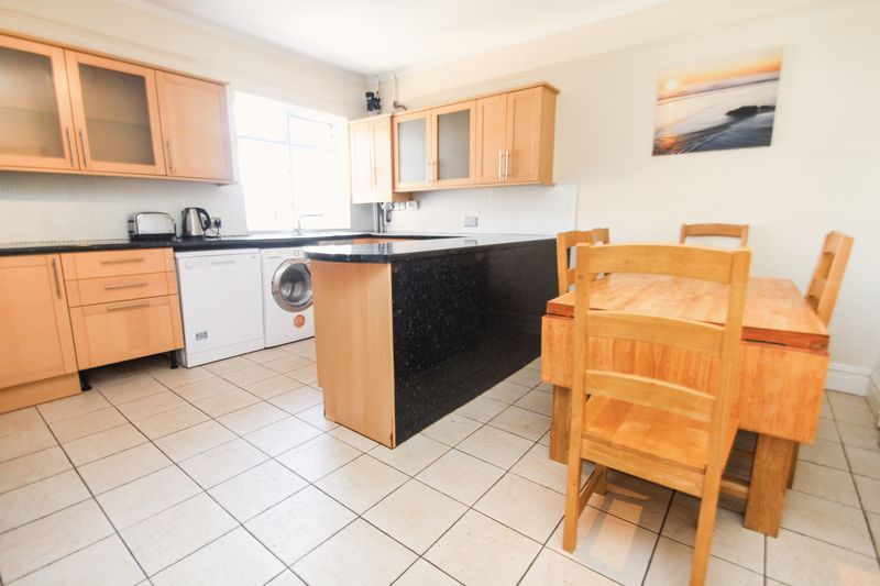 Property photo 3 of 12 Photo 10