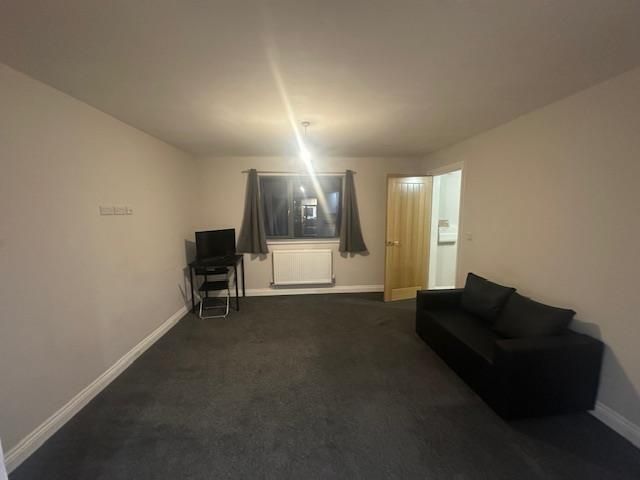 Property photo 3 of 4 8Bd9Ovil-E-Itmeeml5Fgg.Jpg