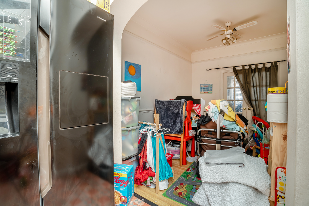 Property photo 3 of 10