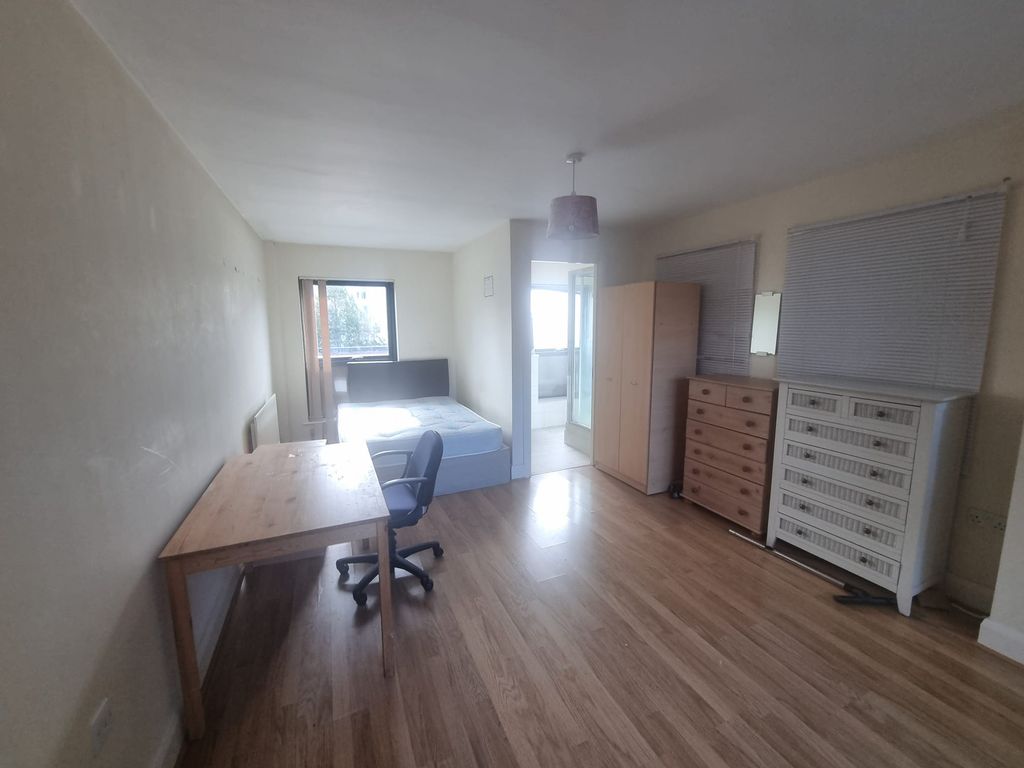 Property photo 2 of 23 2