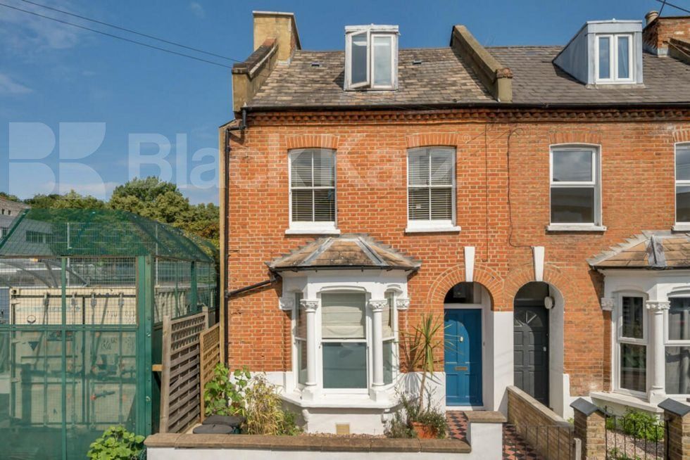 Property photo 1 of 1