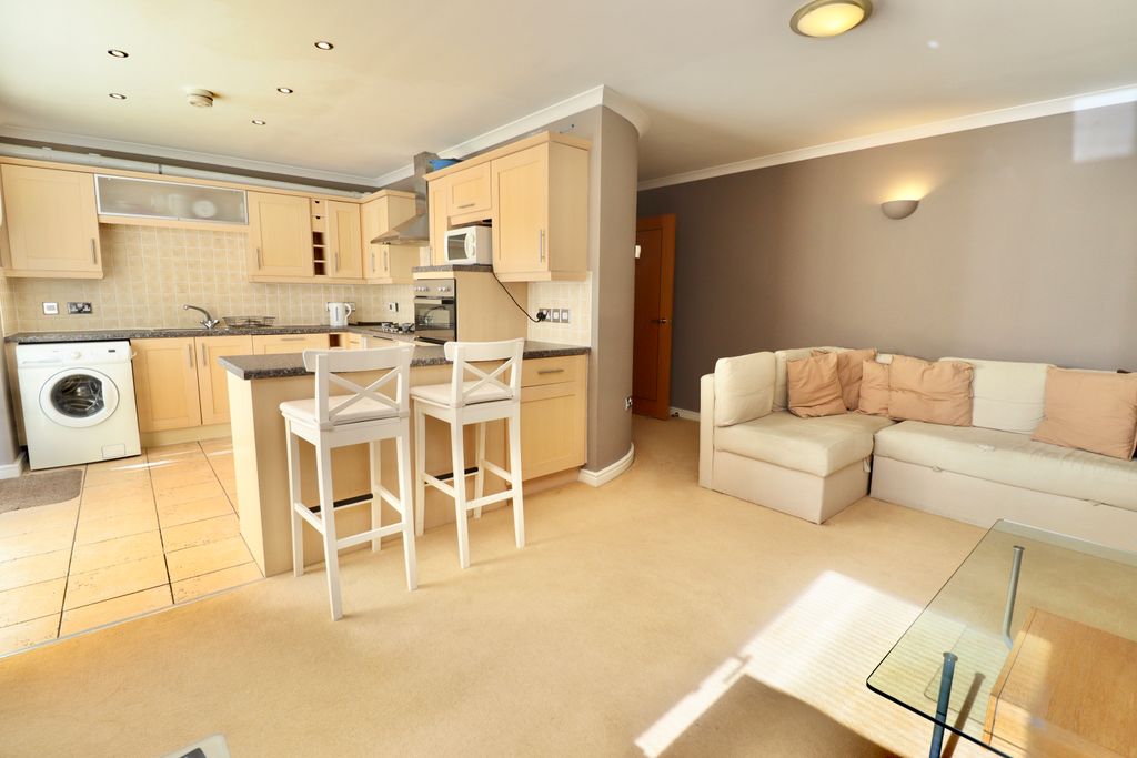 Property photo 2 of 19