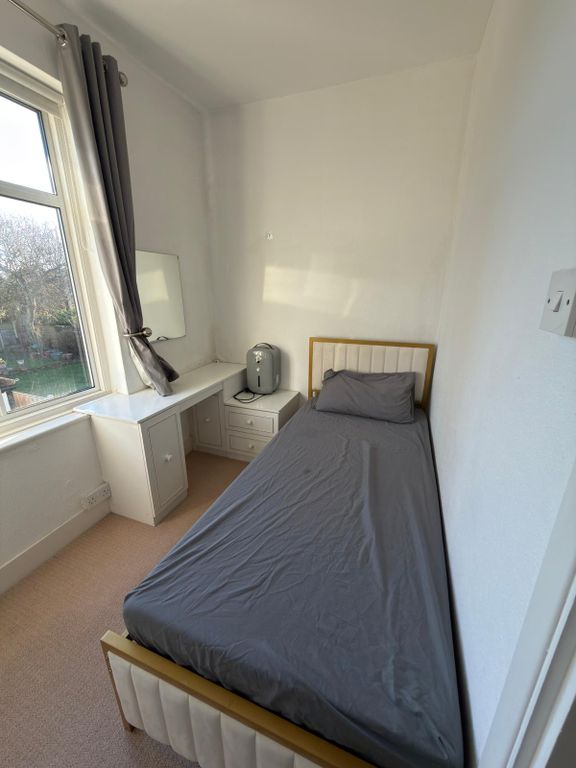 Property photo 1 of 3