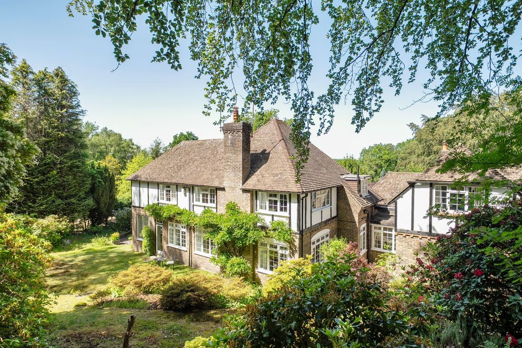 Property photo 1 of 36