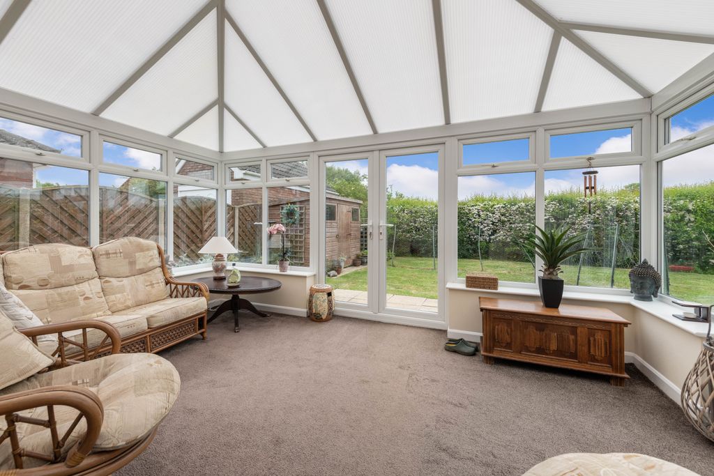 Property photo 3 of 39