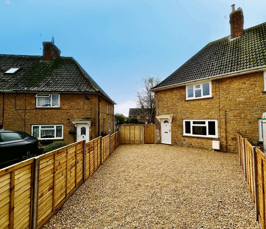 Property photo 1 of 21 Photo 12