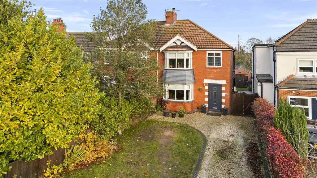 Property photo 1 of 36 Picture No. 07