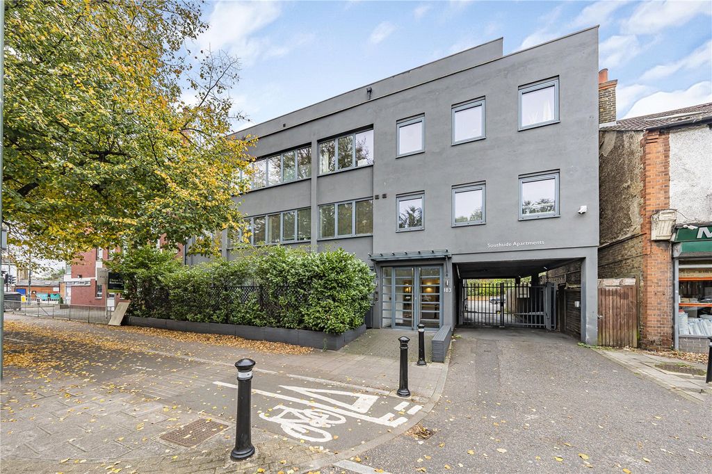 Property photo 1 of 22 Picture No. 33