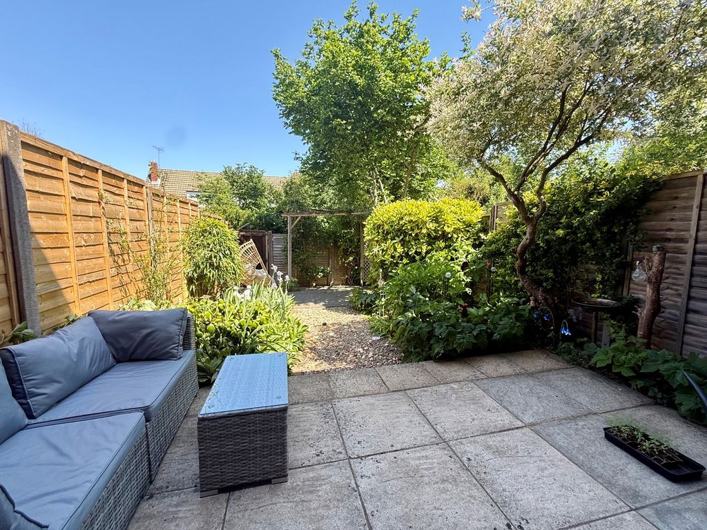 Property photo 2 of 15 New Garden
