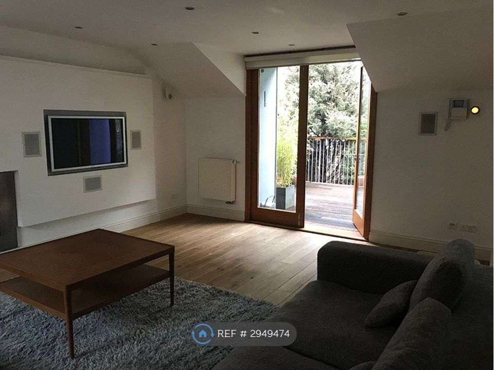 Property photo 2 of 10