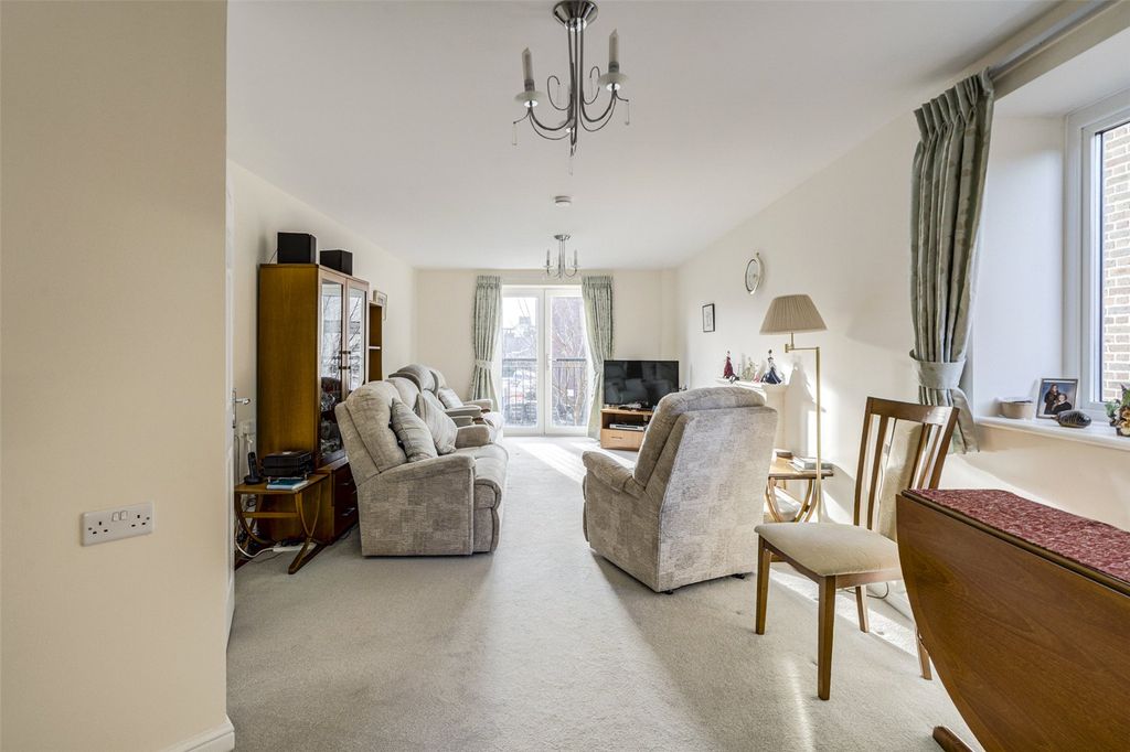 Property photo 2 of 12 Picture No. 01