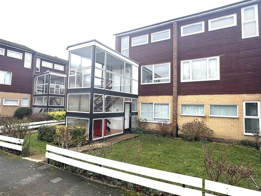 Property photo 1 of 9