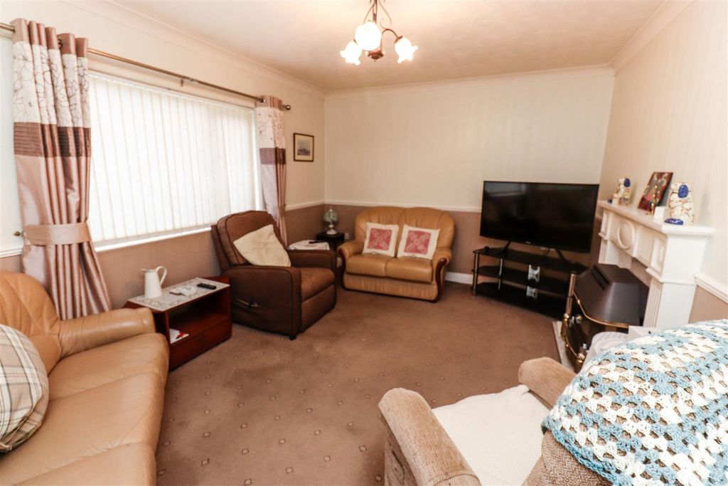 Property photo 2 of 15 Img_7837.Jpg