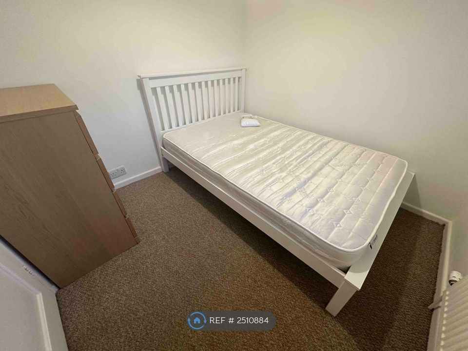 Property photo 3 of 14 Room 4: Cosy Single