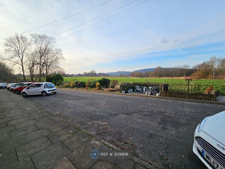 Property photo 2 of 25