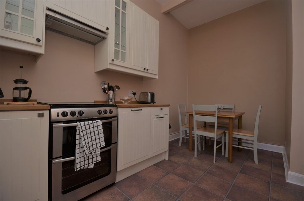 Additional image 4 of 1 bed flat to rentEast Argyle Street, Helensburgh, Argyll & Bute G84