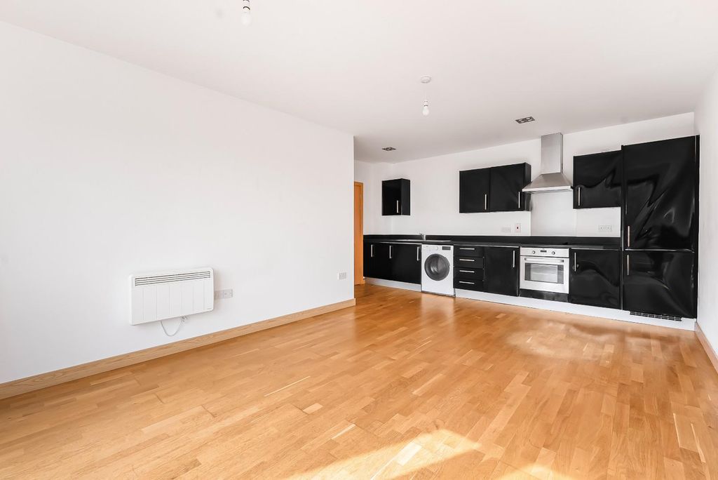 Property photo 3 of 20 16_77154.Jpg