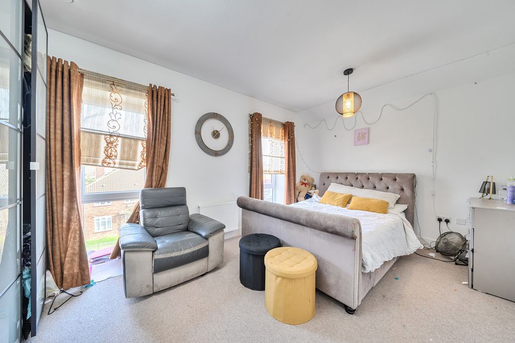 Property photo 3 of 17 1422511-8-69A83A1...