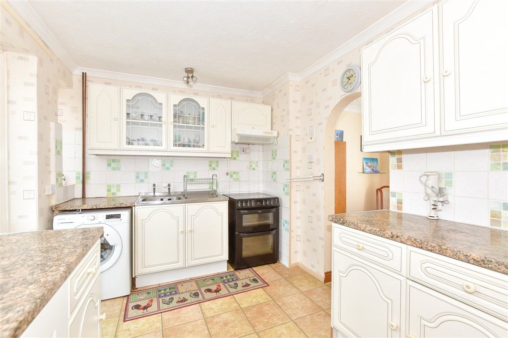 Property photo 3 of 13 Kitchen