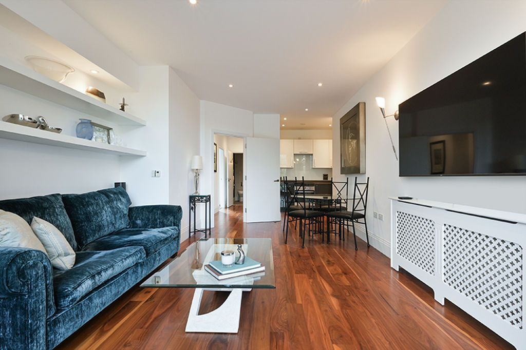 Property photo 3 of 21 H&Co.