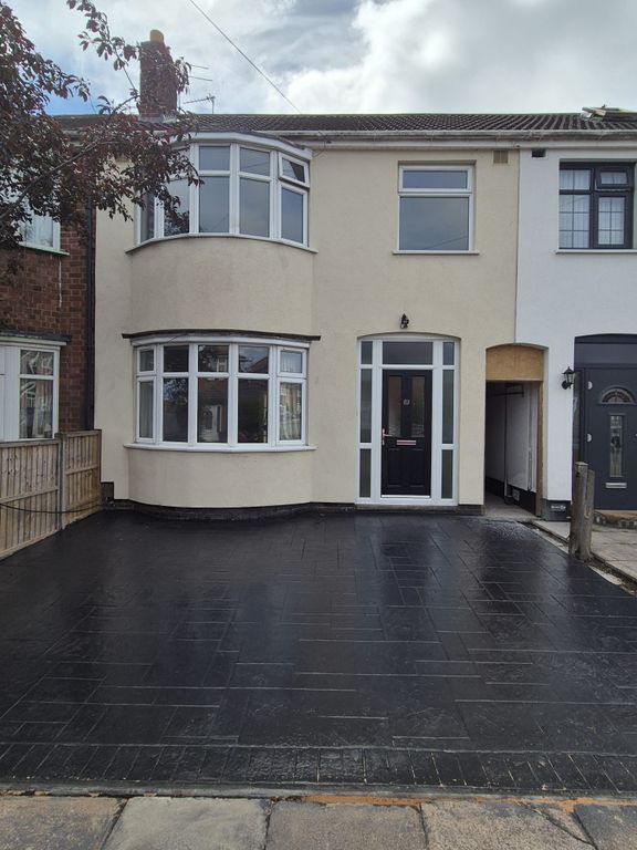 Property photo 1 of 15 Front
