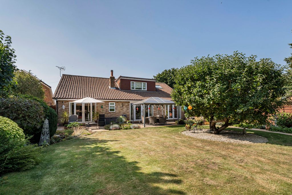 Property photo 1 of 27 Rear