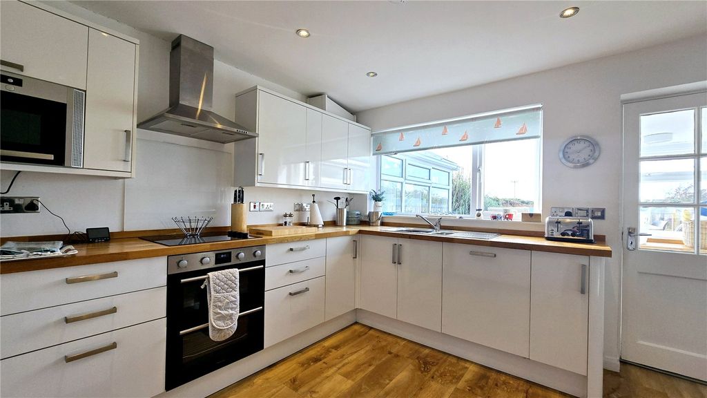 Property photo 3 of 26 Picture No. 60