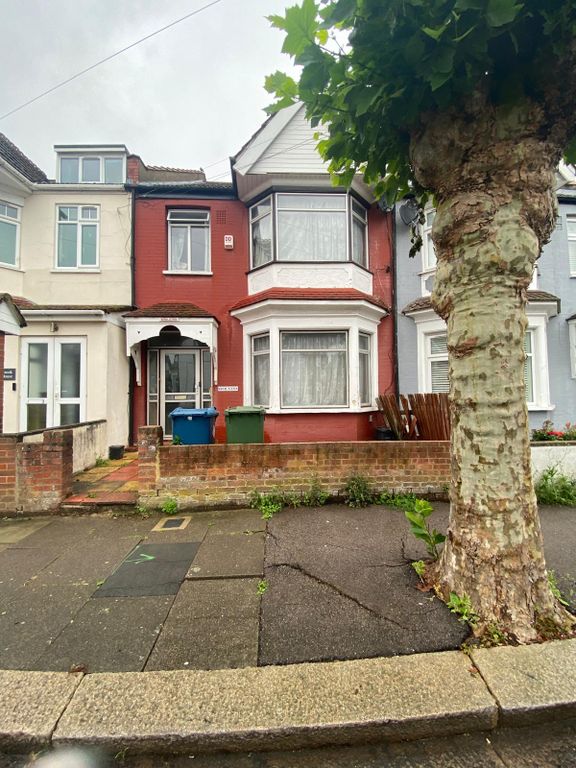 Property photo 1 of 8