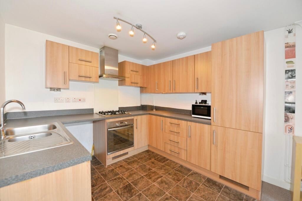 Property photo 2 of 12