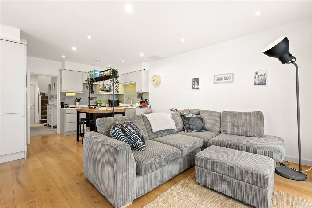 Property photo 1 of 12 Reception Room