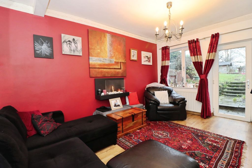 Property photo 2 of 13 Pbox-Img.Jpg