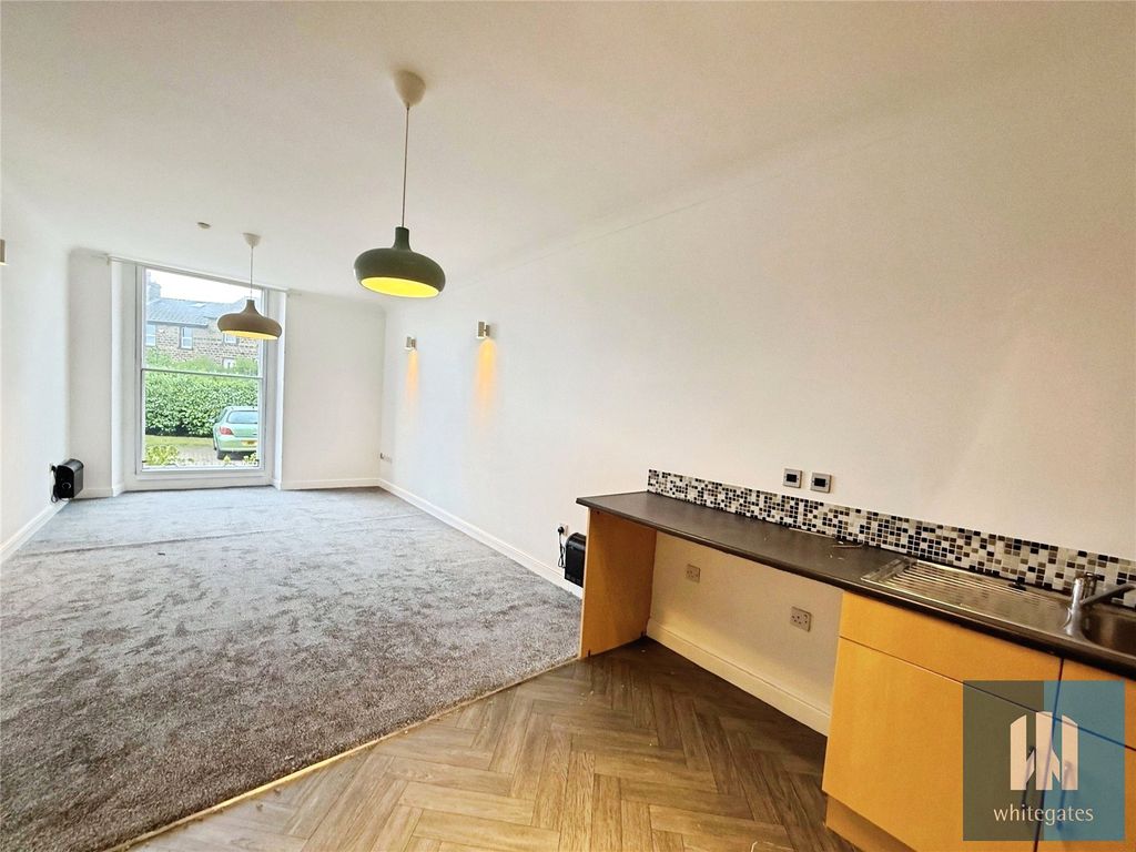 Property photo 3 of 13 Picture No. 05
