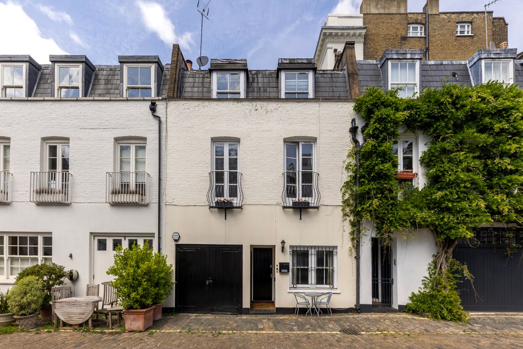 Property photo 1 of 13 Facade