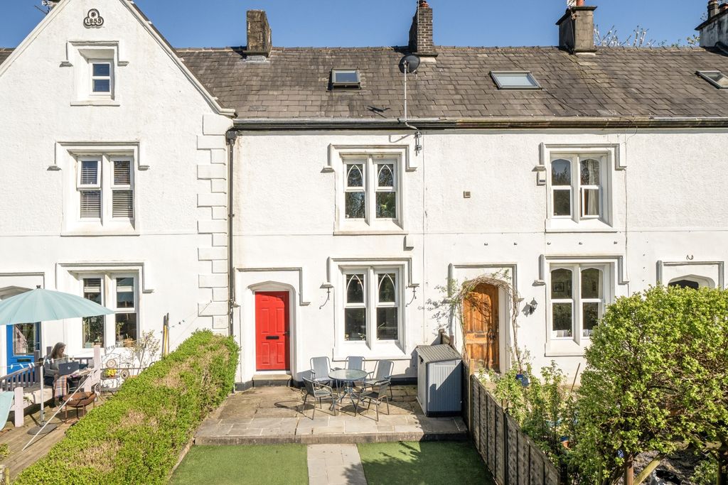 Property photo 1 of 18 1446641-1-69Ea98E712201