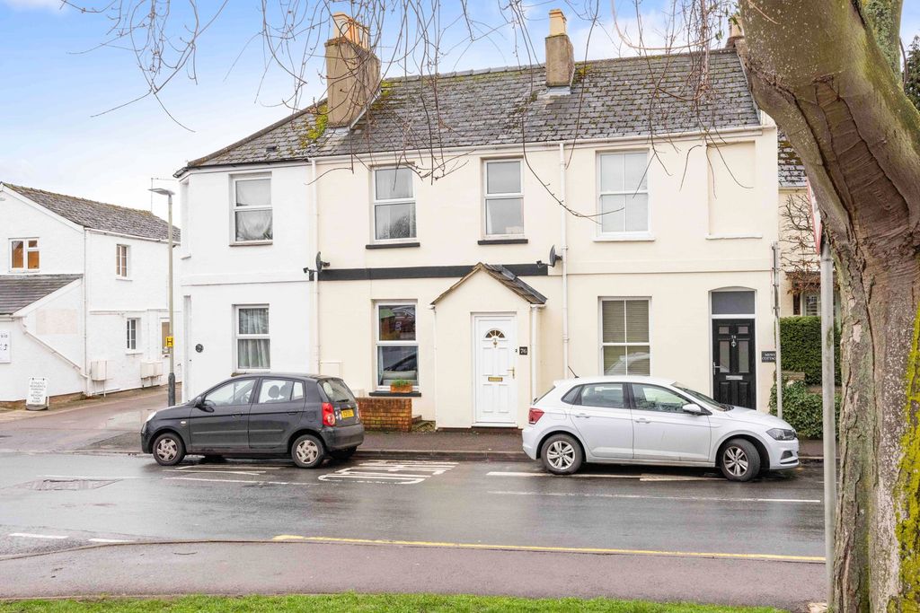 Property photo 2 of 13