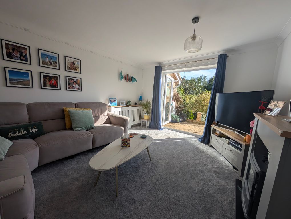 Property photo 2 of 15 Pxl_20250925_142445931