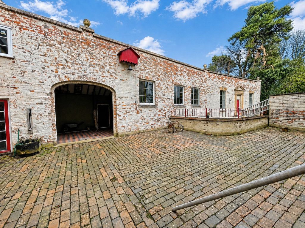 Additional image 4 of 8 bed country house for saleTamworth Road, Coventry CV7