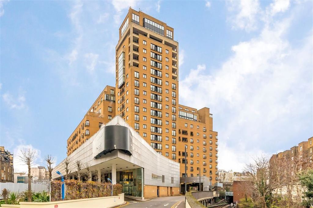 Property photo 1 of 4