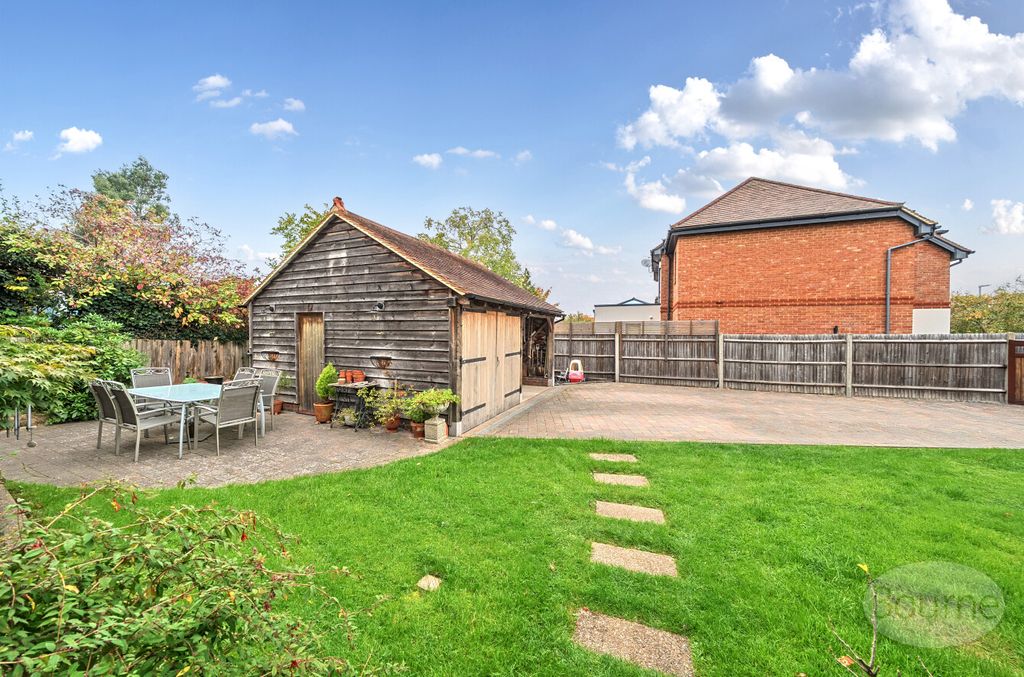 Property photo 2 of 21 9Bf1c3d2-B8Be-4d6...