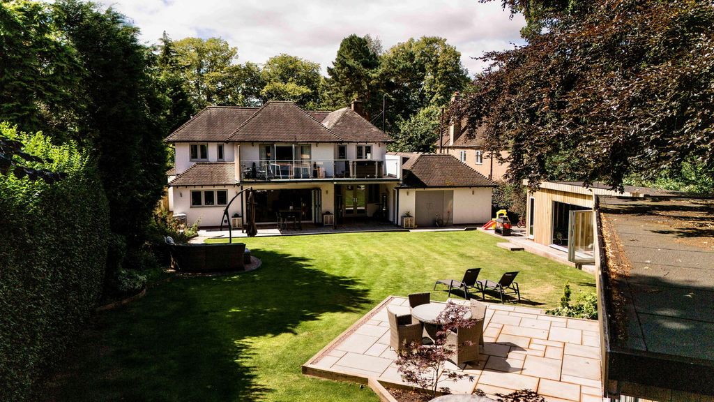 Property photo 3 of 36