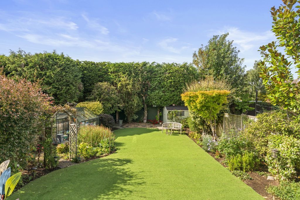 Property photo 2 of 15 Garden